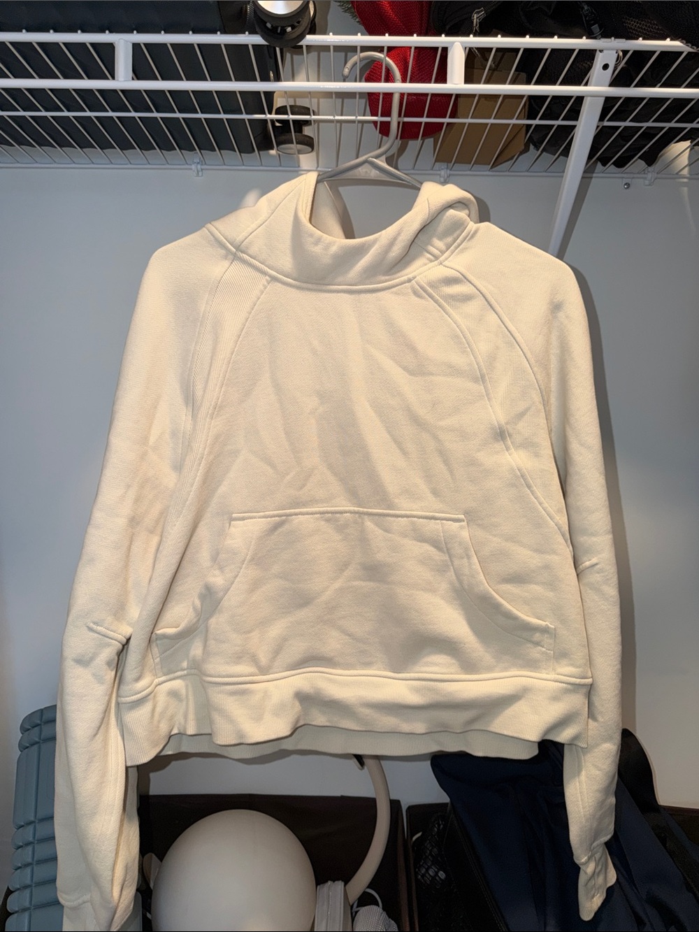 lululemon athletica Cream Pullover Hoodie